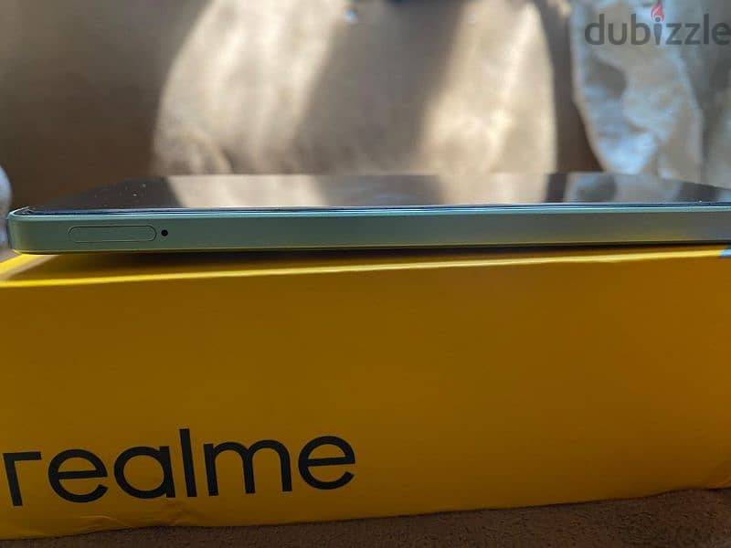 realme C67 3