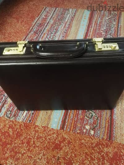 شنطة مكتب