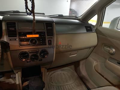 Nissan Tiida 2008