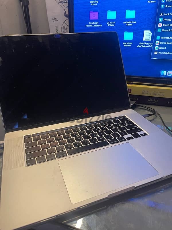 macbook pro 16 inch 1