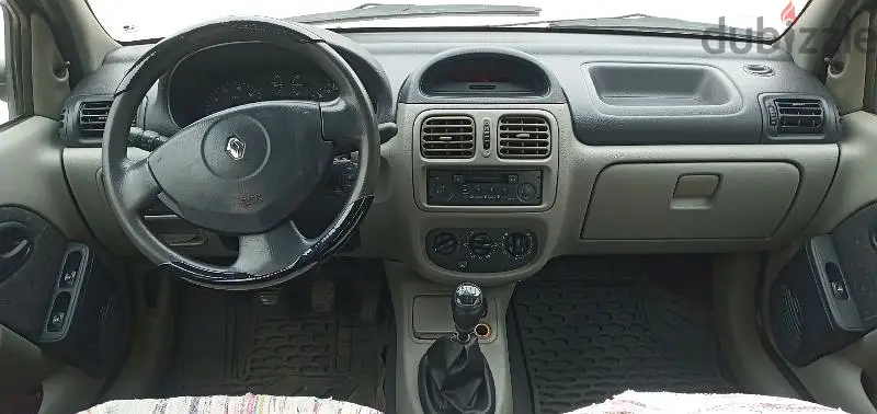 Renault Clio 200463701718062851121