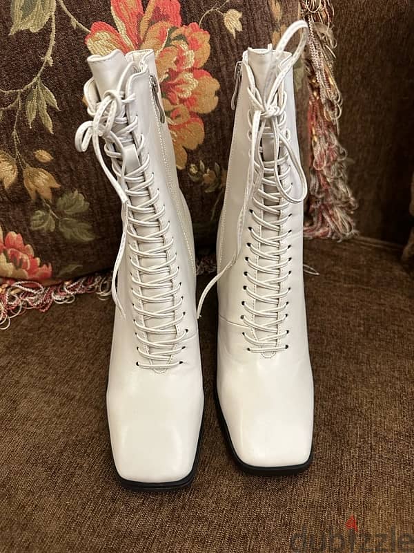 Pixi off white half boots 1