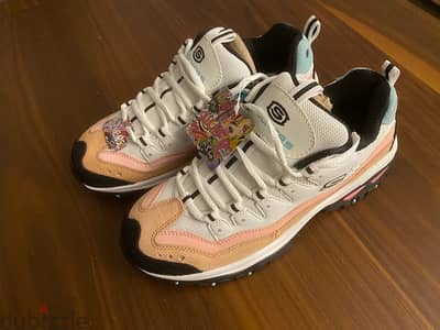 Skechers women shoes size 38