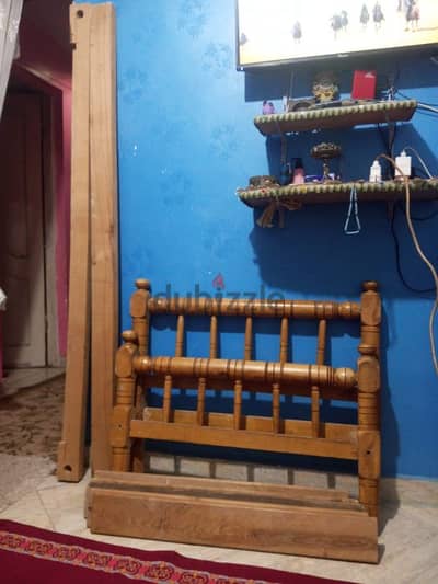 سرير اطفال متر فى مترين