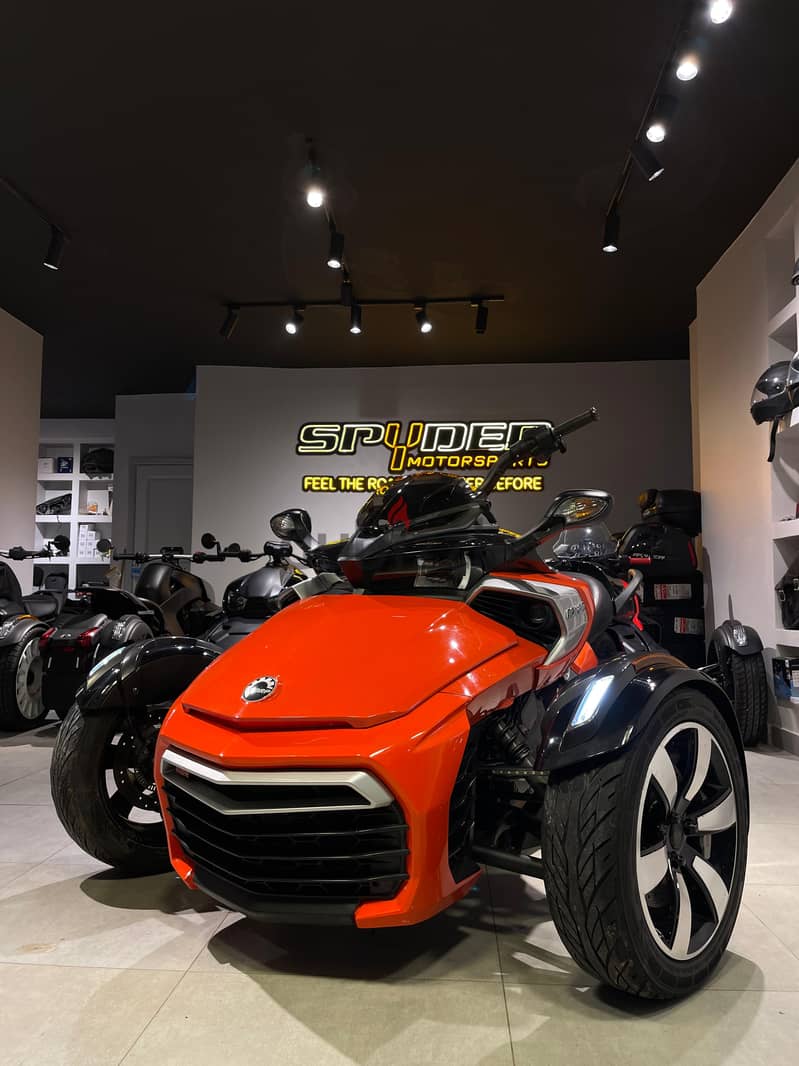can am spyder F3S 2015 - Motorcycles & Accessories - 204928943