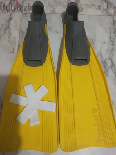 Used Chris fins size 43-44 + lock