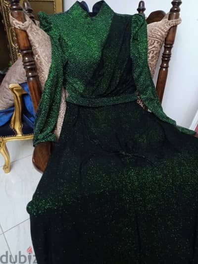 فستان سواريه لبسه واحده