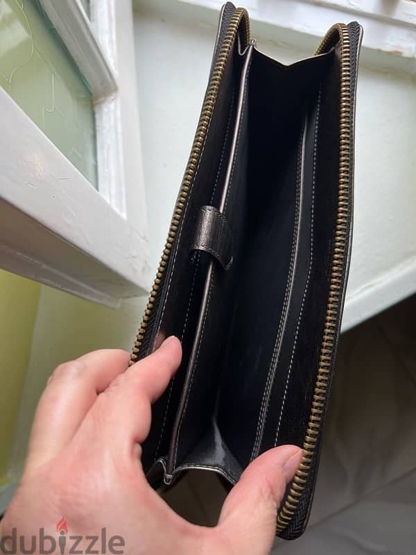 authentic Burberry clutch 3