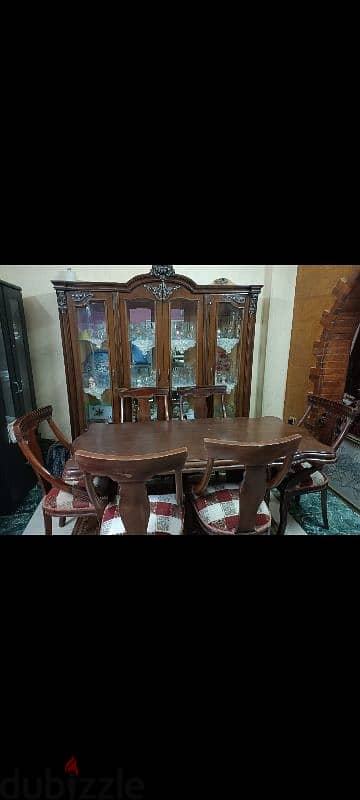 Dining room in good condition