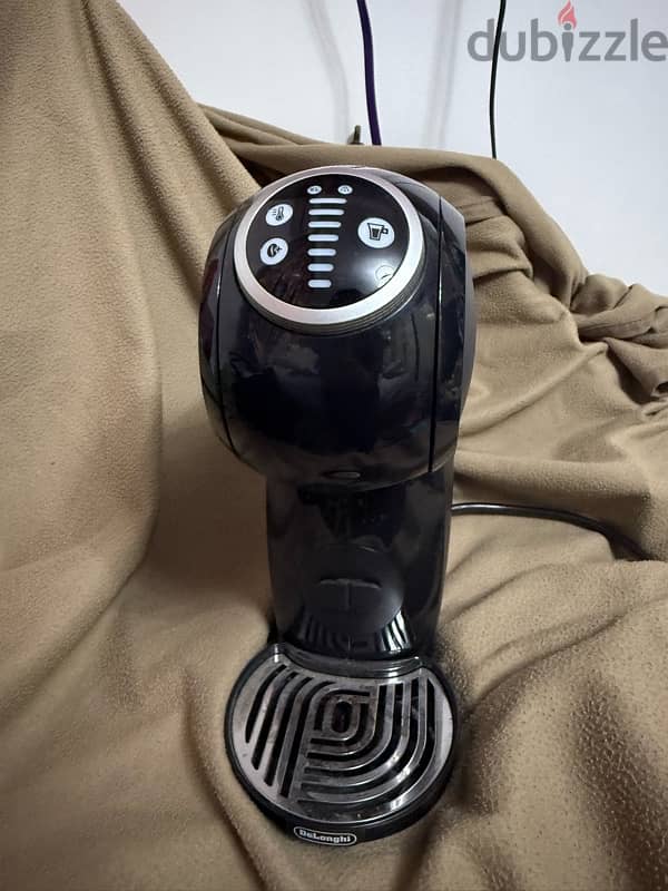 Nescafé Dolce Gusto Genio S Plus Coffee Machine – Black 1