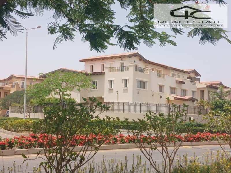 Villa Standalone classic 600m ready to move in Hyde Park New Cairo for ...