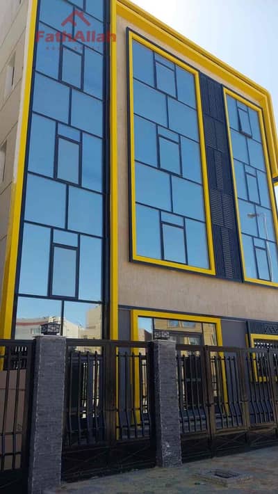 مصنع هندسي للايجار بالمنطقه الصناعيه التجمع الالف مصنع