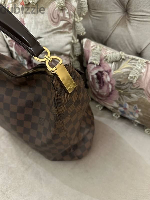 Louis Vuitton 1