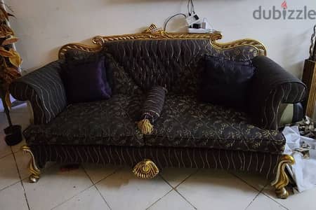 صالون مدهب بحاله ممتازة