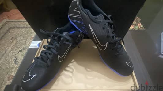 Brand New Nike Football shoesجزمه كوره Niki