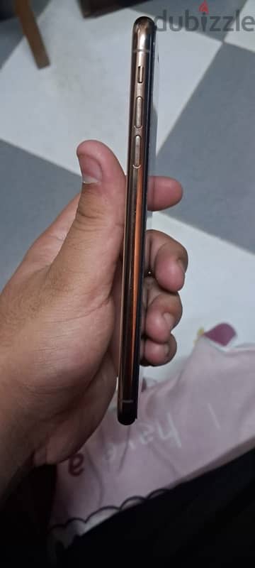 iphone x max 4