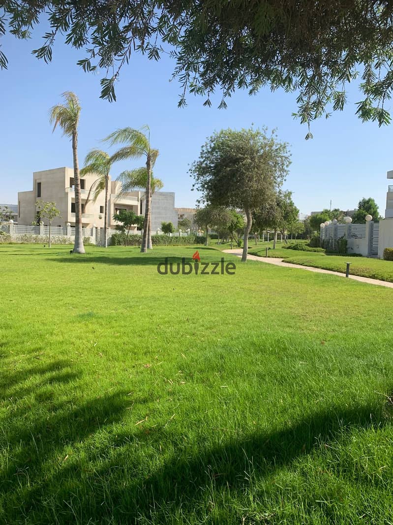 5 Bedrooms 360 sq.M Villa for sale 22,000,000 EGP in Cleopatra Square Compound, Sheikh Zayed