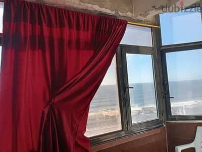 غرف للأيجار في شقة مشتركة صف اول بحر سبورتنج الإسكندرية