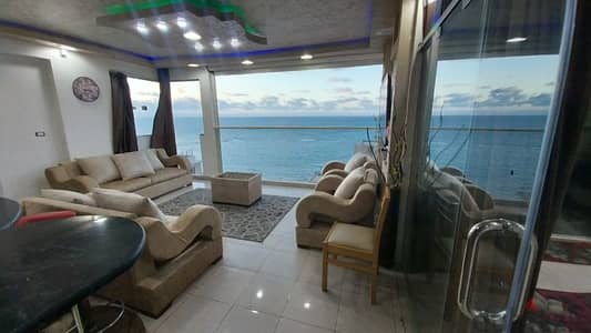 شقة مكيفه تانى من البحر sea view مباشر