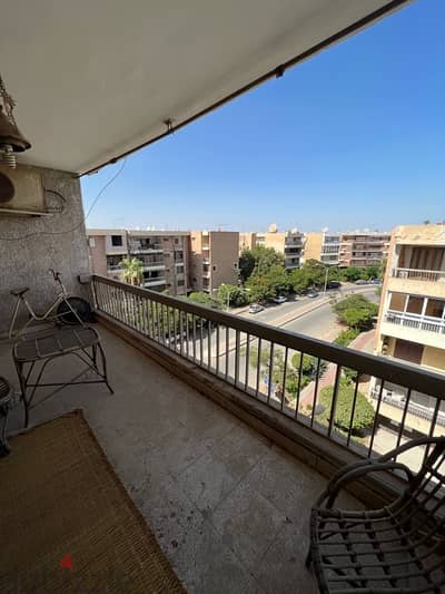 شقه في الحي المتميز (جامعه Must,October,Nile) عفش فندقي