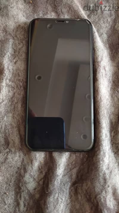 I phone 11 pro مساحه ٢٥٦ جيجا