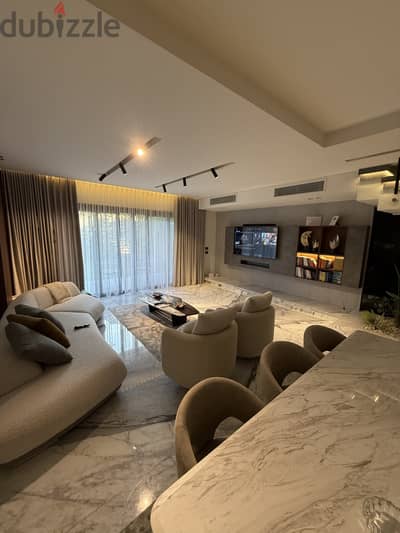 Directly from owner hydepark Townhouse corner bua 160m land 250m