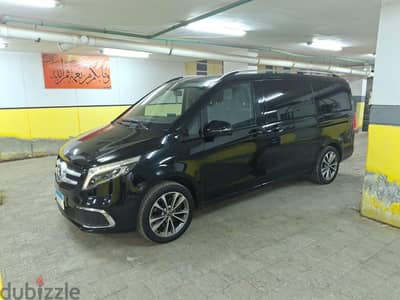 Mercedes v 2023