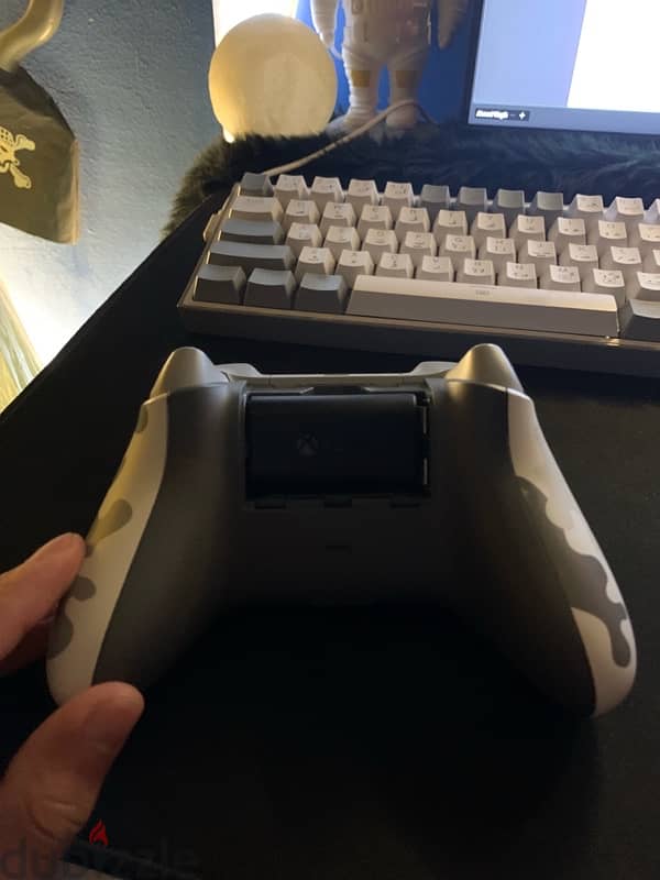 xbox controller camo edition  +xbox new battery 1