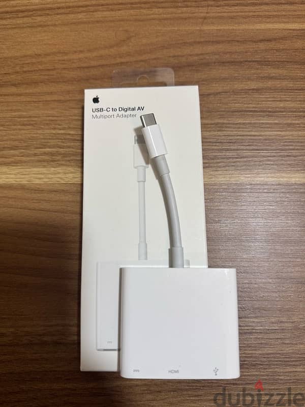 Apple - Multiport Adapter 1