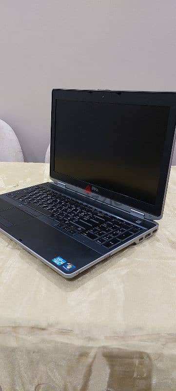 Dell Latitude E6530 1