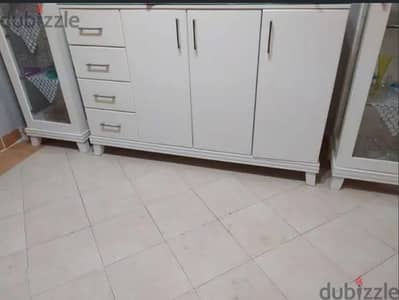 نيش و بوفيه