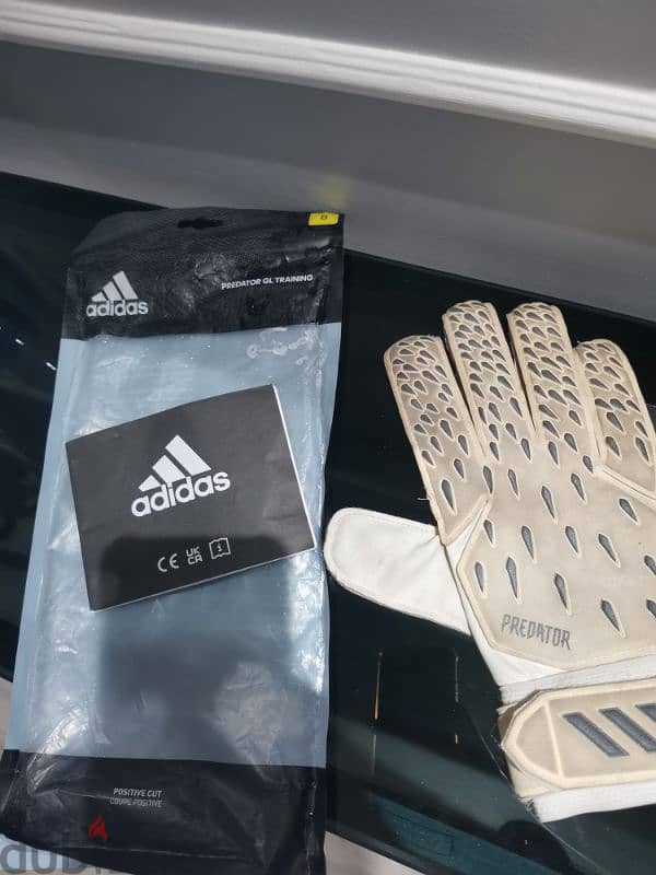 adidas goalkeeper gloves 1