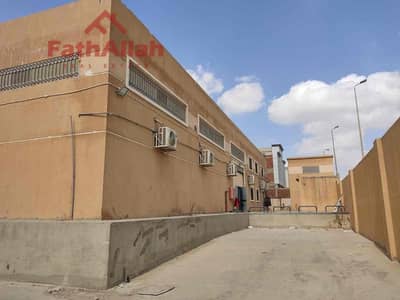 مصنع هندسي للايجار بالتجمع بالالف مصنع المنطقه الصناعيه 400 متر