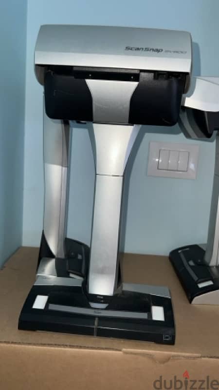 Fujitsu ScanSnap SV600 Overhead Scanner 1