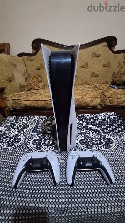 PlayStation 5 Disc Edition + 2 Controllers – Excellent Condition!