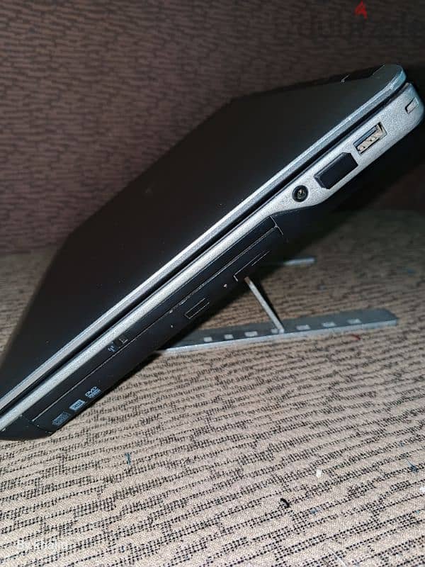 Dell E6440 latitude 1