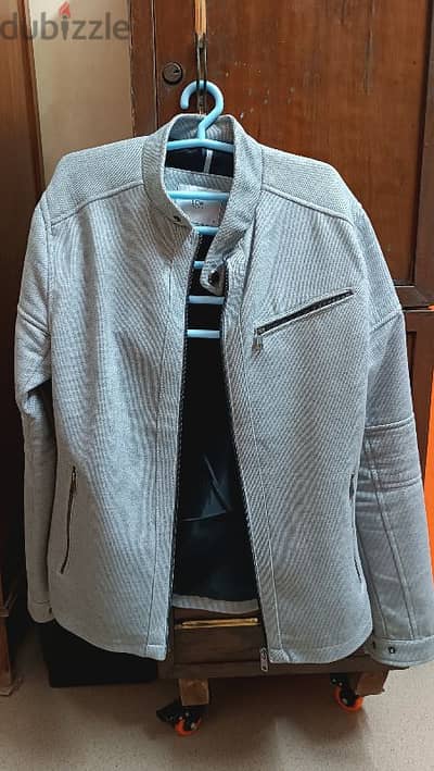 LC WAIKIKI VISION JAKET MEDIUM