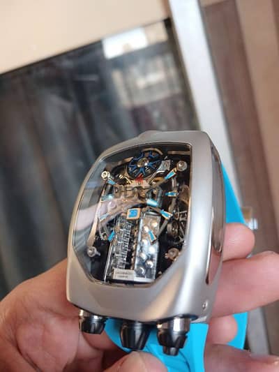 JACOB & CO Bugatti (CHIRON TOURBILLON)  ساعه جاكوب بوجاتي