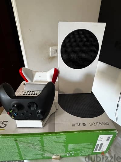 series - Xbox - Excellent condition -2tera bite hard disc -2 controls