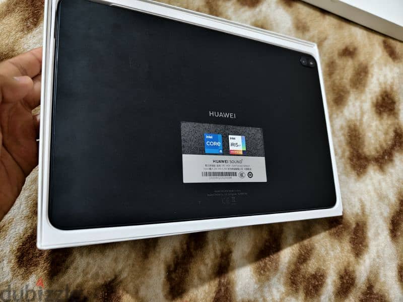Huawei laptop mate book e 9