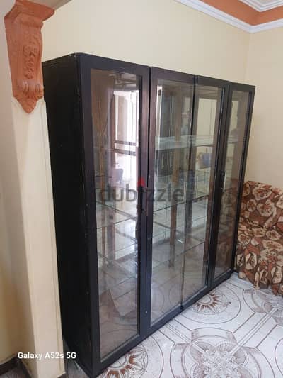دريسنج شفاف بلون اسود