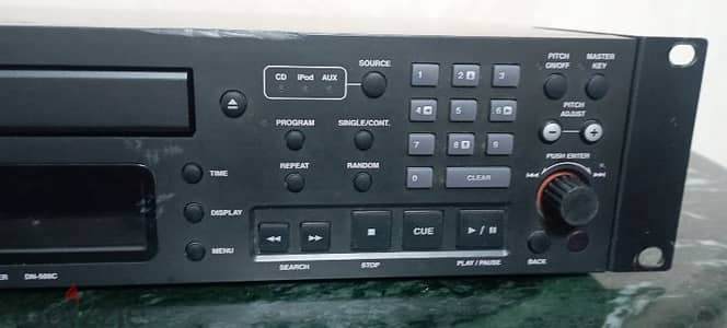 CD denon professional model DN500C