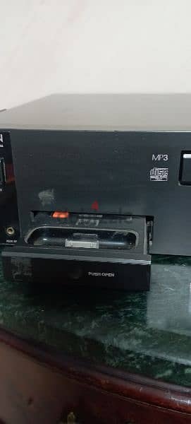 CD denon professional model DN500C 1