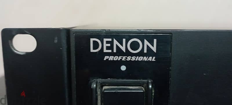 CD denon professional model DN500C 2