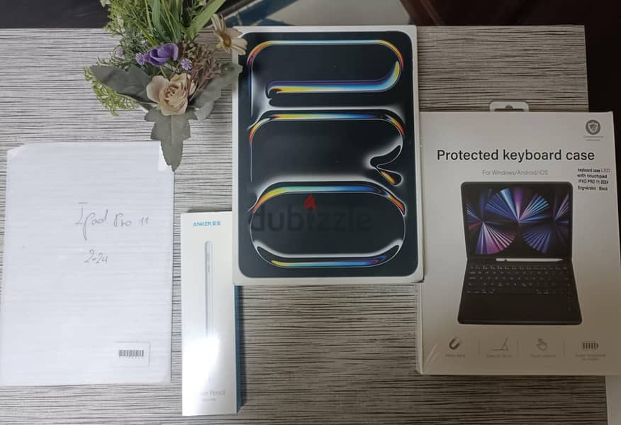 Apple iPad Pro 11-inch (M4) 512GB Bundle 5