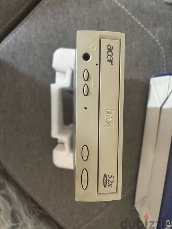 CD reader and rewriter 2