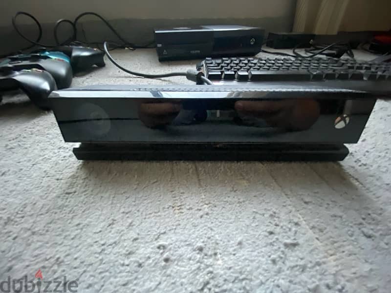 Xbox with accessories 6