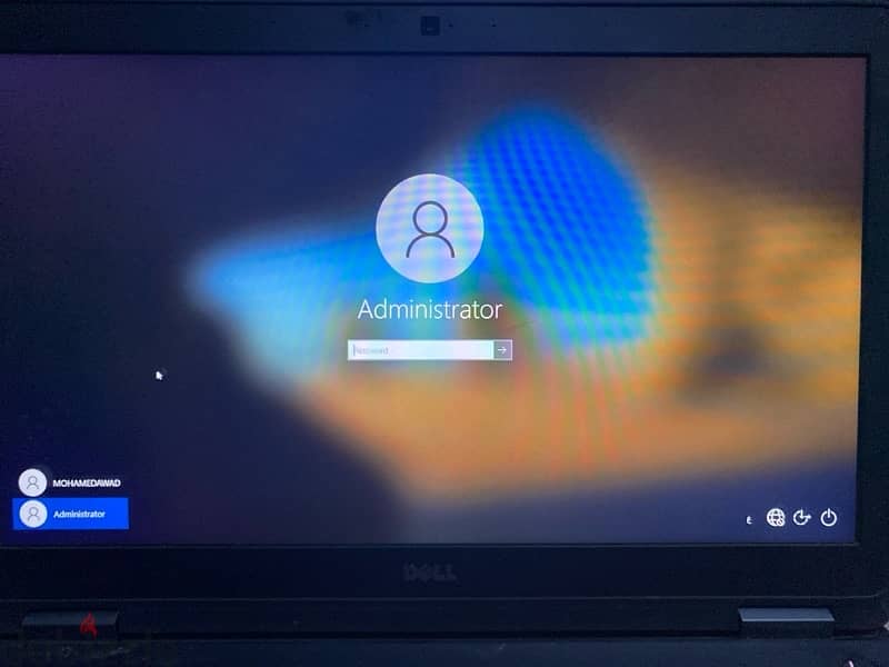 DELL LATITUDE E5570 2