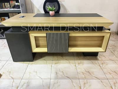 مكتب مدير مودرن خشب mdf اسباني+سايد جانبي+وحده ادارج+ ترابيزة ضيافة