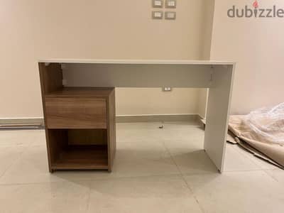 Used Wooden Desk from chic homz